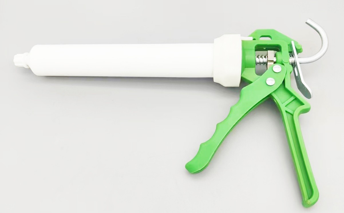 Feeding Gun